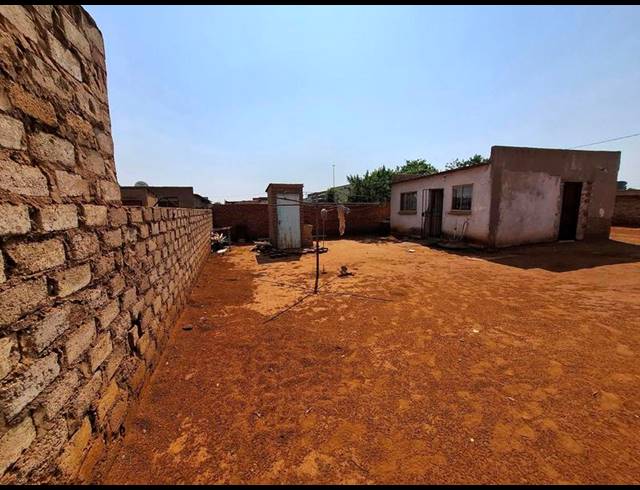 2 BEDROOM HOUSE FOR SALE IN SOSHANGUVE SOUTH